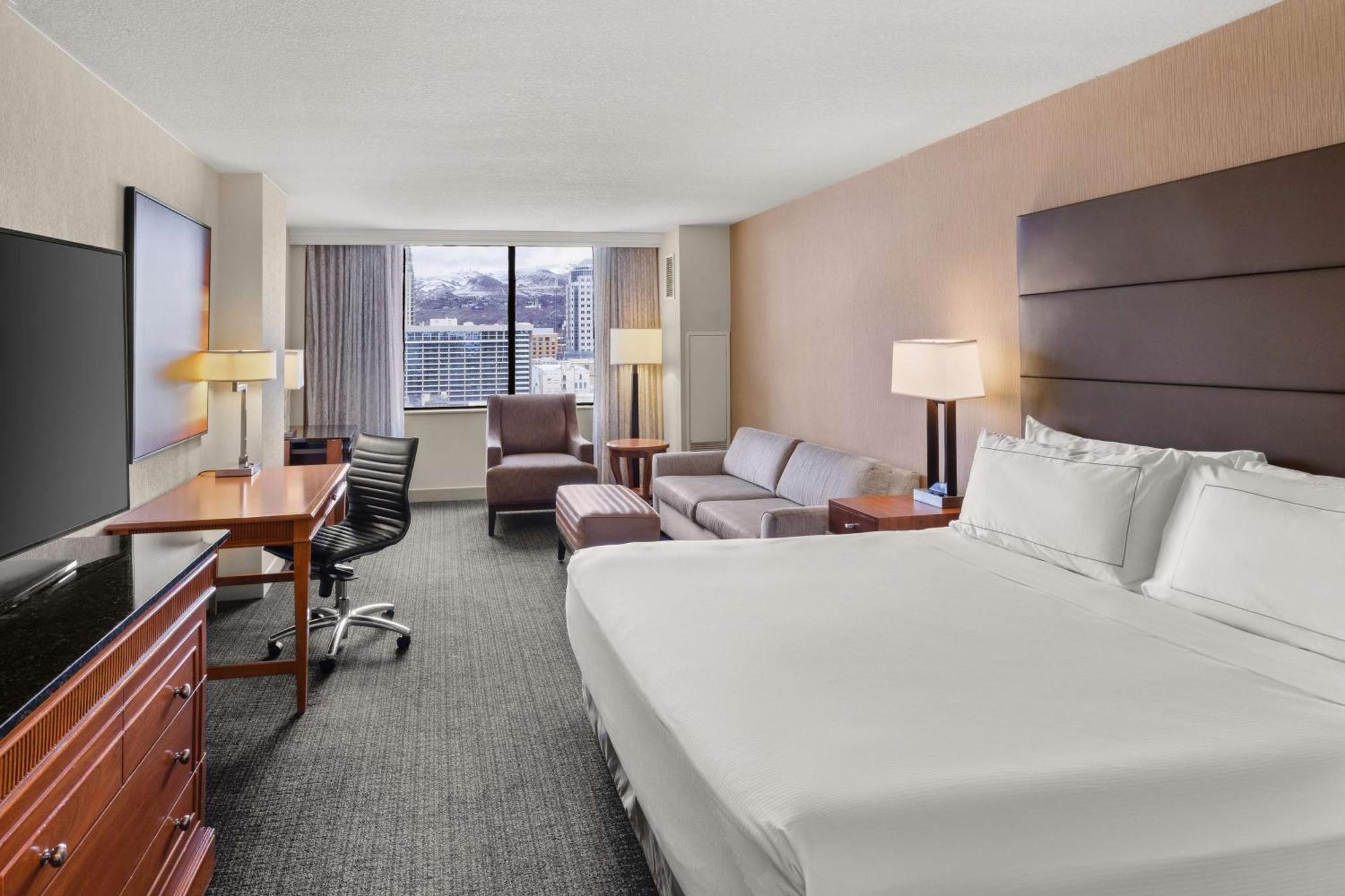 Hotel Hilton Salt Center 4*