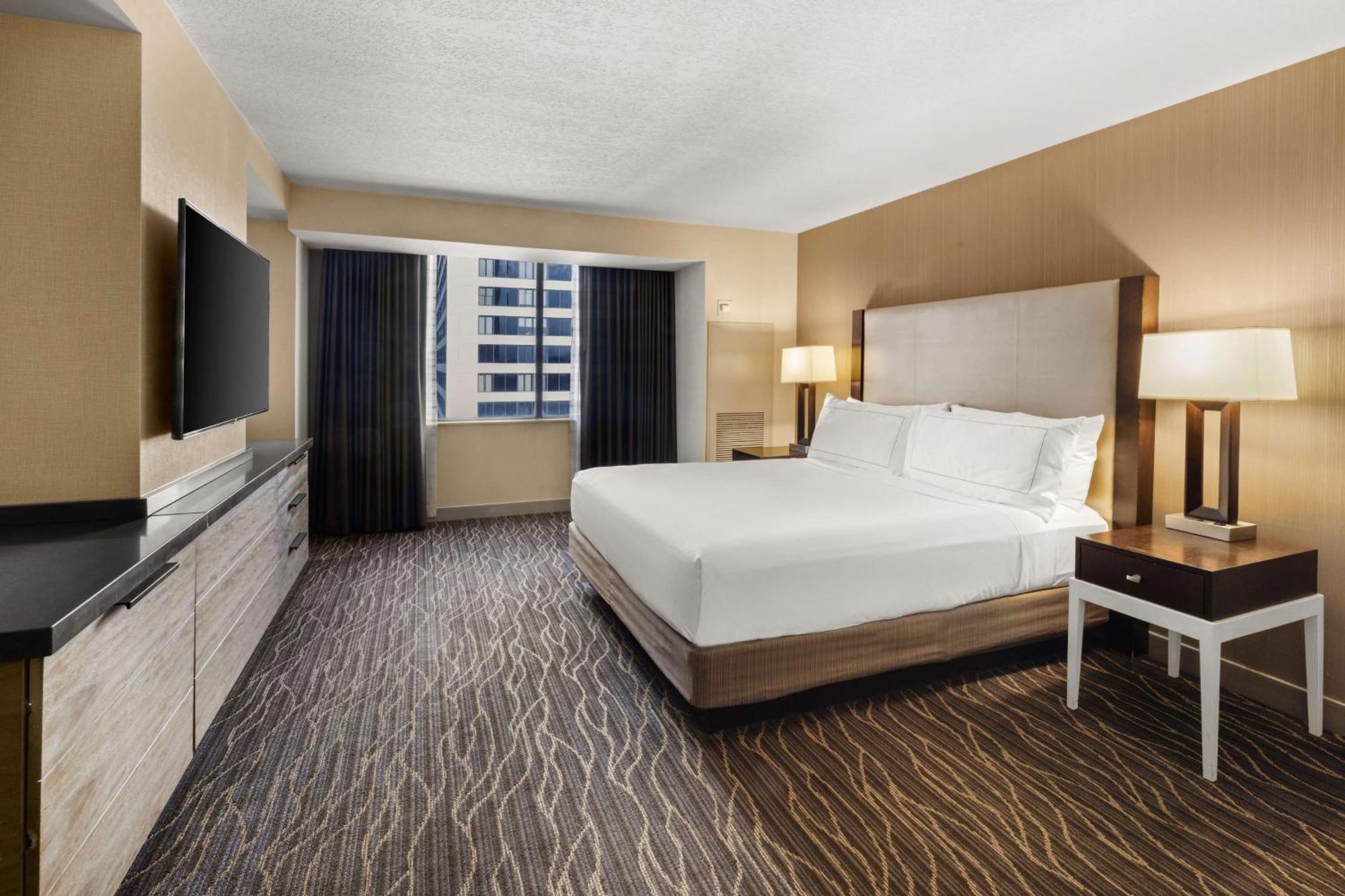 Hotel Hilton Salt Center 4*