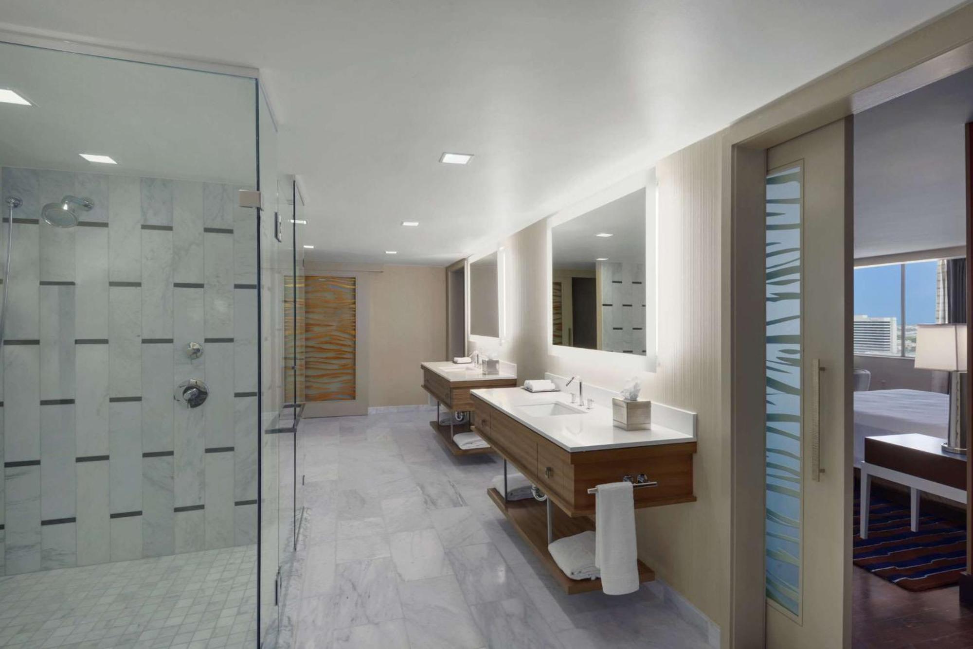 Hilton Salt Center Hotel Salt Lake City