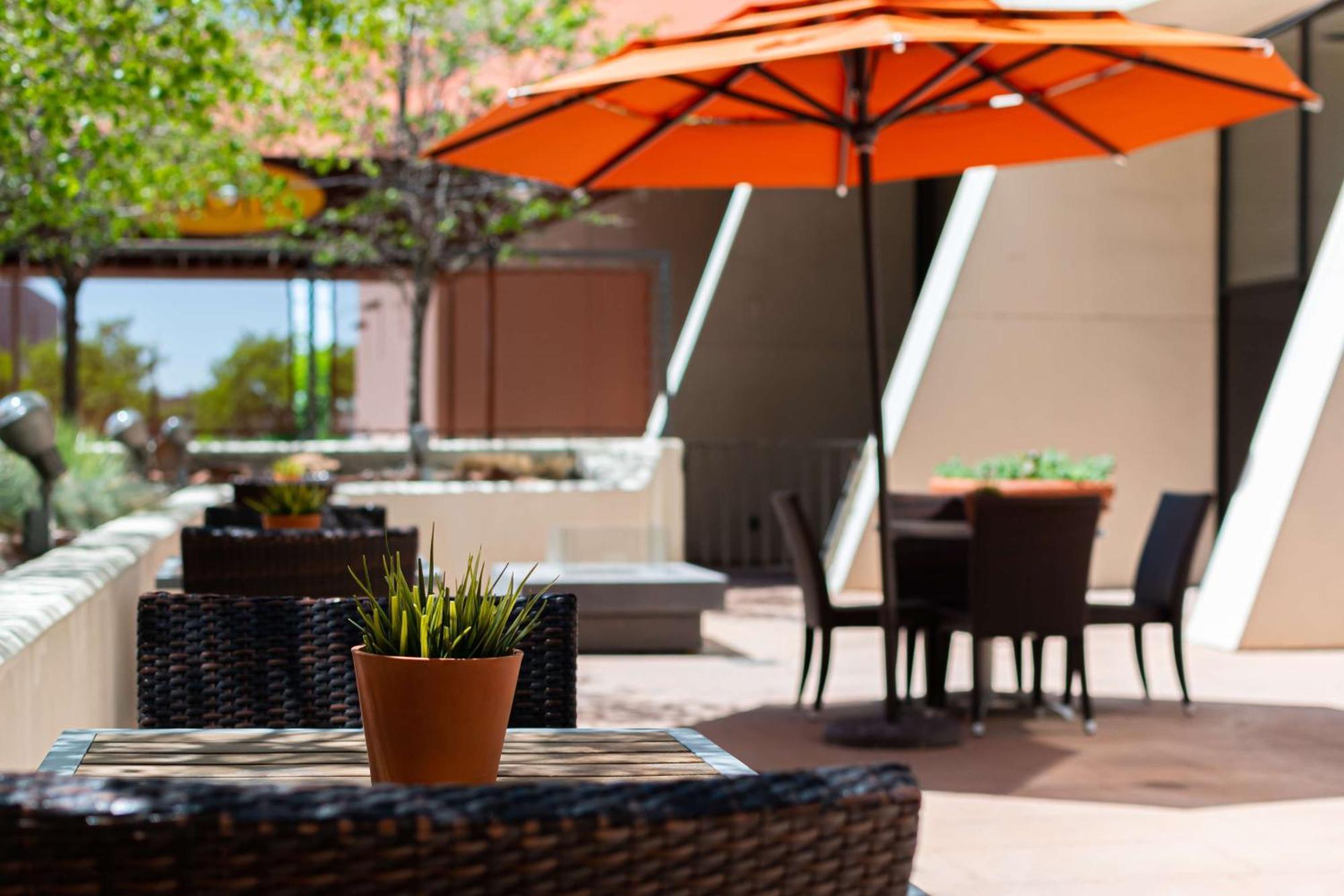 Hilton Salt Center 4*